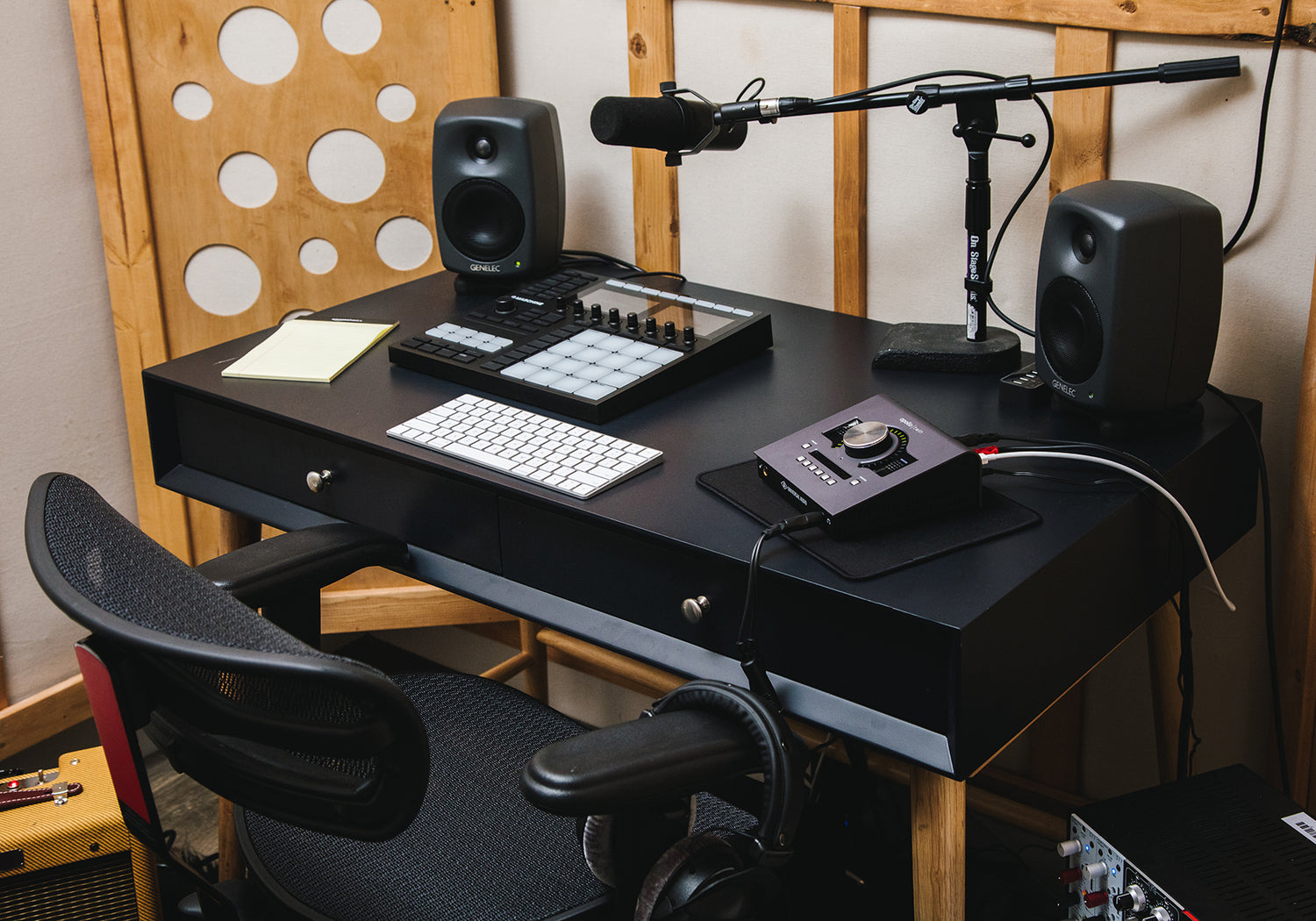 Gold-Diggers Studio 7