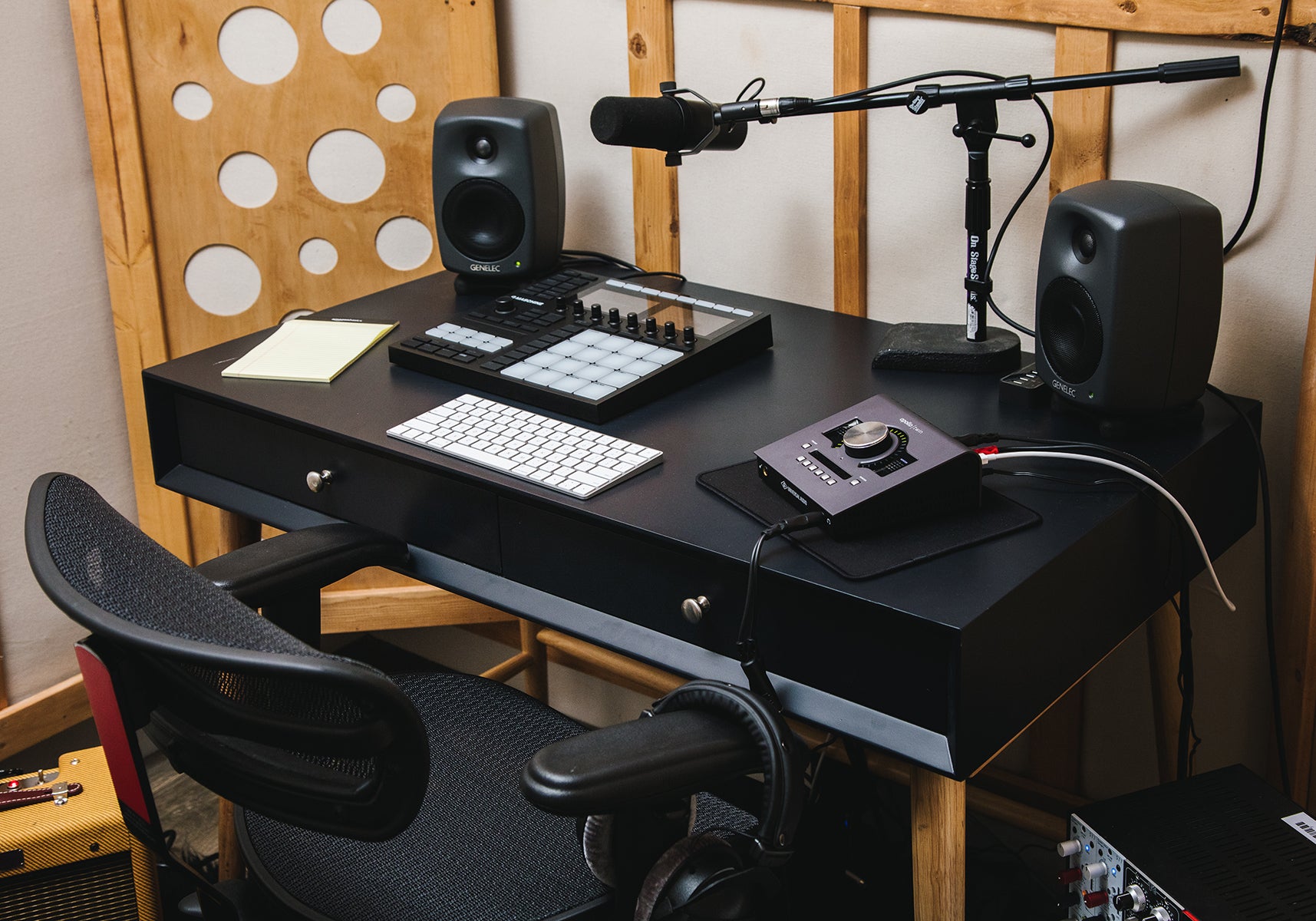 Gold-Diggers Studio 7
