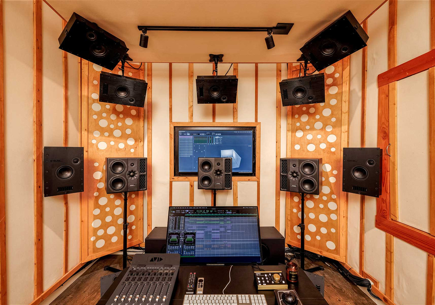 Gold-Diggers Studio 6