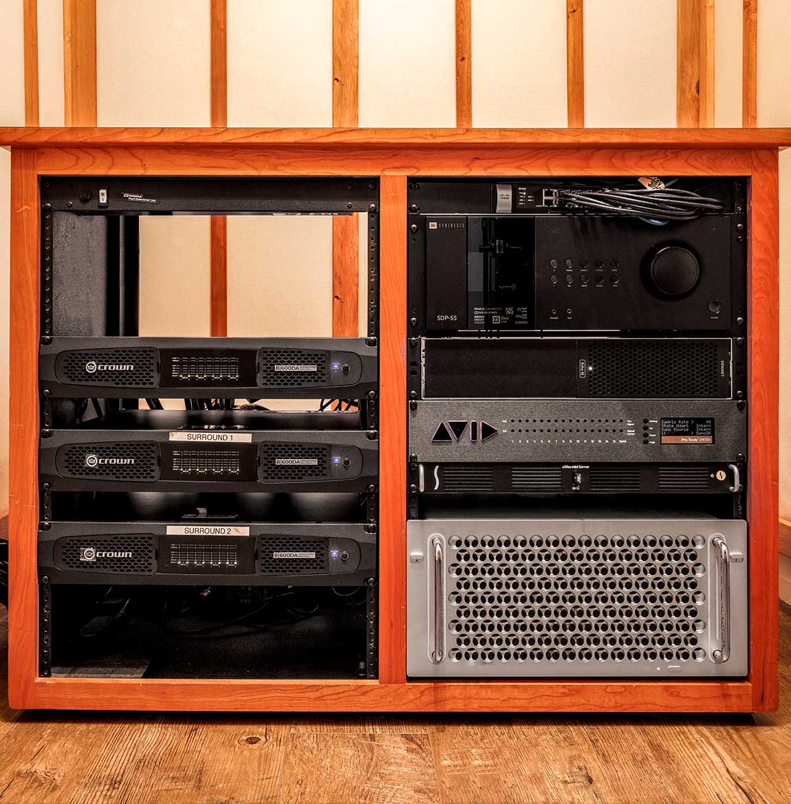 Gold-Diggers Studio 6
