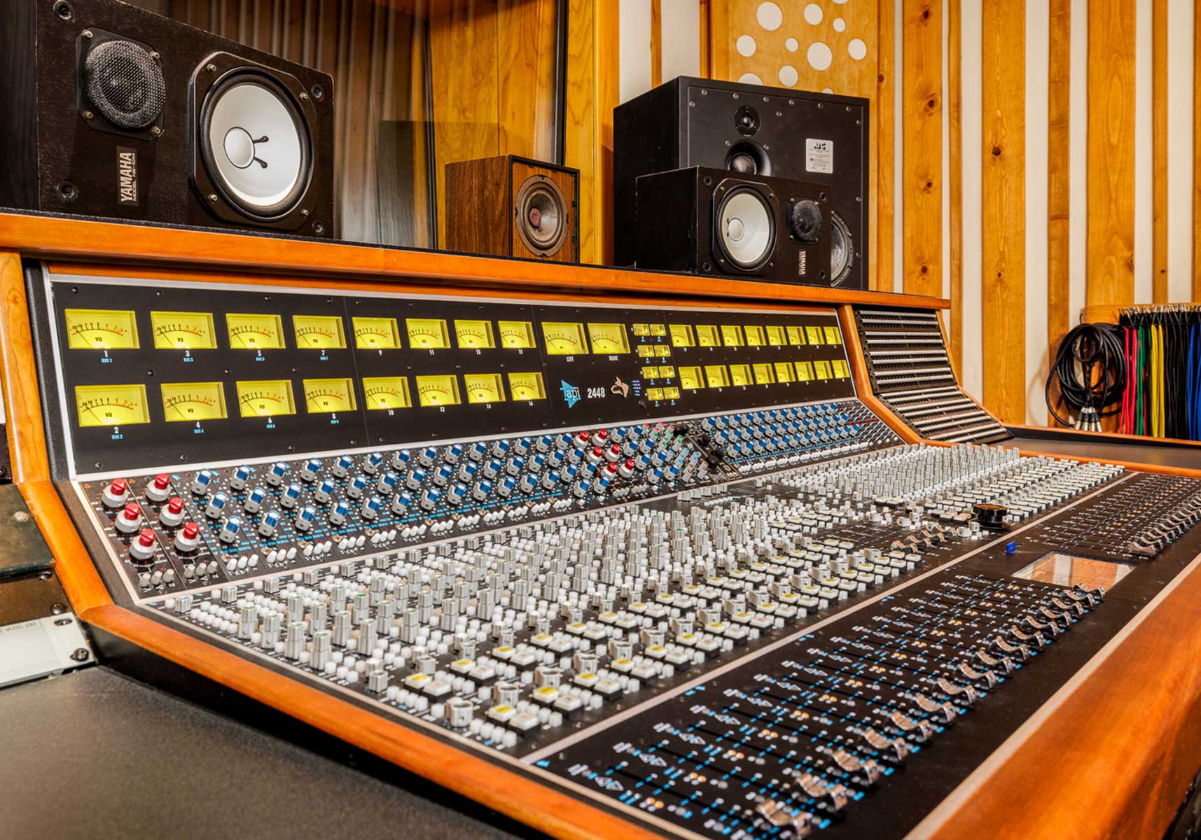 Gold-Diggers Studio 1