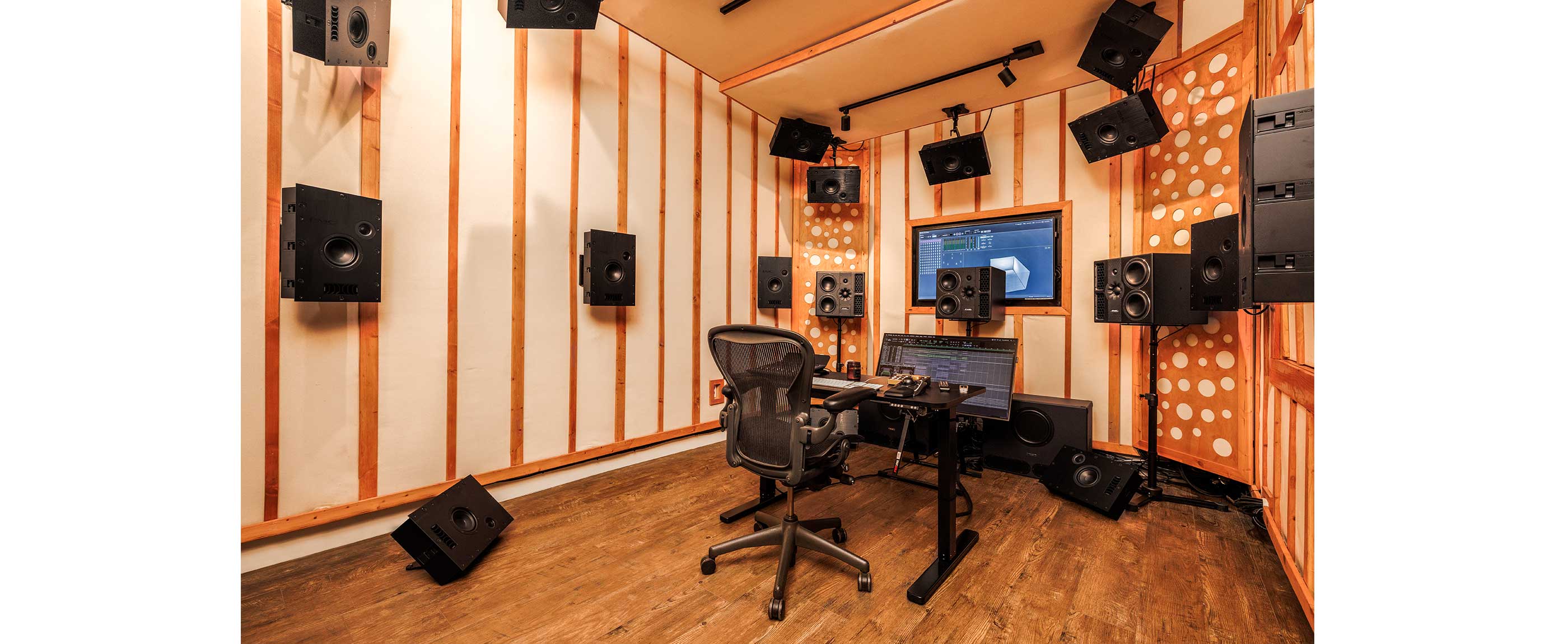 Gold-Diggers Studio 6