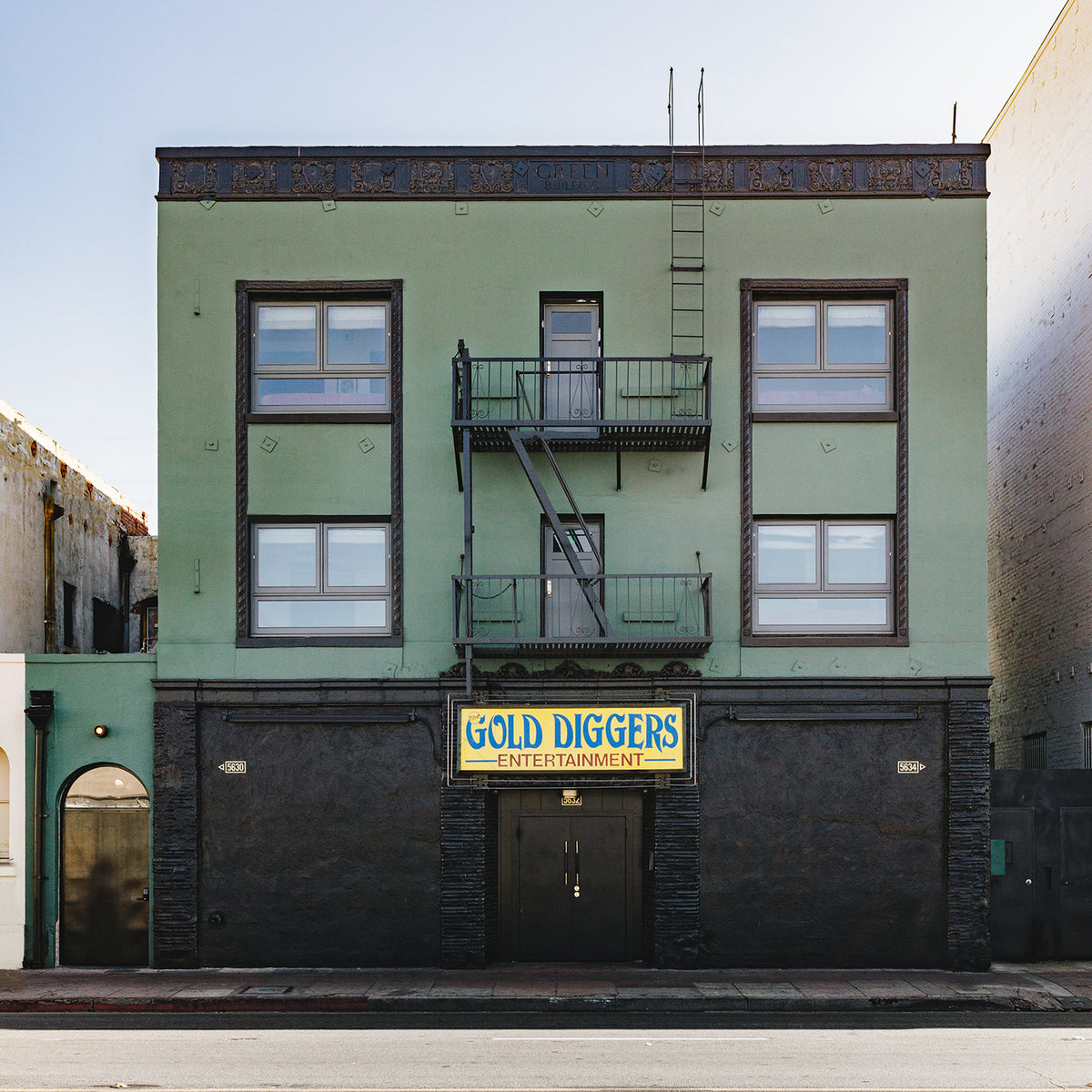 Gold-Diggers  East Hollywood Boutique Hotel, Bar & Recording Studio – Gold— Diggers